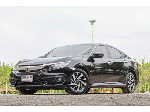 Honda Civic FC 1.8EL เกียร์ออโต้ ปี2018 สีดำ
